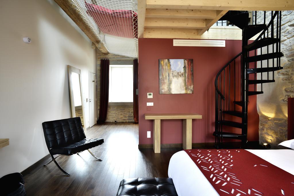 Aux Terrasses Hotel Tournus Bilik gambar