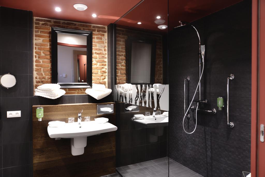 Aux Terrasses Hotel Tournus Bilik gambar